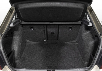 Подержанный автомобиль Skoda Rapid Liftback 2019 года (15 фото)