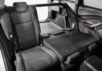 Подержанный автомобиль Ford Kuga 2014 года (21 фото)