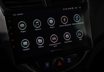 Подержанный автомобиль Hyundai Solaris Sedan 2012 года (14 фото)