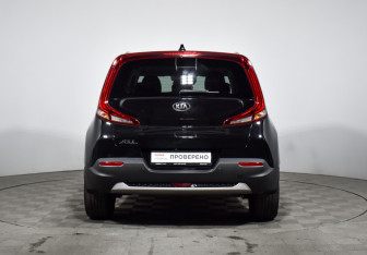 Подержанный автомобиль Kia Soul 2021 года (6 фото)