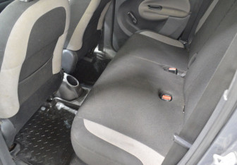 Подержанный автомобиль Citroen C3 Picasso 2010 года (10 фото)