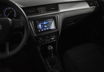 Подержанный автомобиль Skoda Rapid Liftback 2018 года (18 фото)