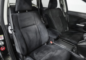 Подержанный автомобиль Honda CR-V 2013 года (21 фото)