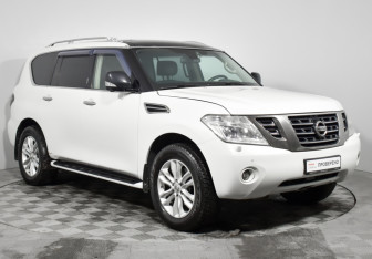 Подержанный автомобиль Nissan Patrol 2011 года (3 фото)