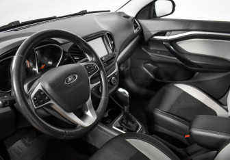 Подержанный автомобиль LADA (ВАЗ) Vesta Sedan 2021 года (9 фото)