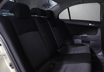 Подержанный автомобиль Mitsubishi Lancer Sedan 2008 года (18 фото)