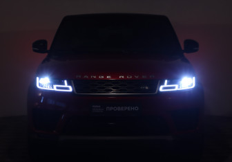 Подержанный автомобиль Land Rover Range Rover Sport 2018 года (11 фото)