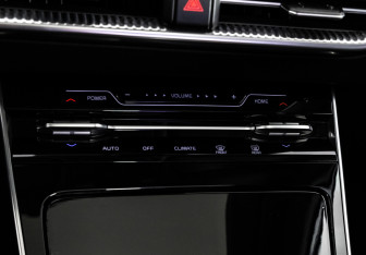 Подержанный автомобиль Kia K5 2022 года (21 фото)