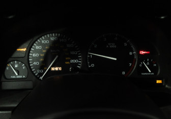 Подержанный автомобиль Saturn VUE 2002 года (12 фото)