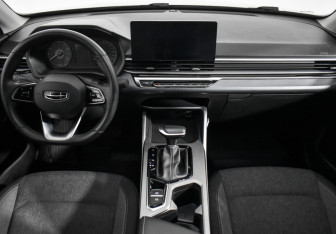 Подержанный автомобиль Geely Emgrand 2023 года (15 фото)