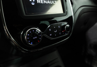 Подержанный автомобиль Renault Kaptur 2016 года (17 фото)
