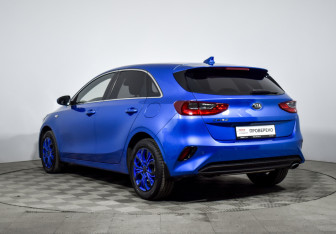 Подержанный автомобиль Kia Ceed Hatchback 2020 года (7 фото)
