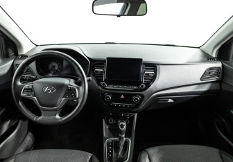Подержанный автомобиль Hyundai Solaris Sedan 2021 года (13 фото)