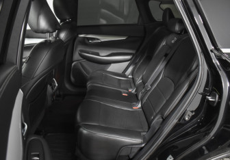 Подержанный автомобиль Infiniti QX50 2018 года (10 фото)