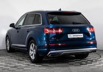 Подержанный автомобиль Audi Q7 2018 года (8 фото)