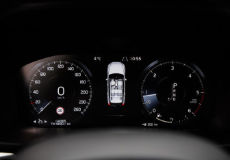 Подержанный автомобиль Volvo XC60 2018 года (12 фото)