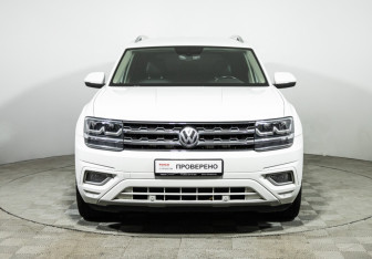 Подержанный автомобиль Volkswagen Teramont 2019 года (2 фото)