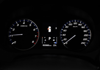 Подержанный автомобиль Mitsubishi Outlander 2022 года (18 фото)