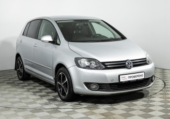 Подержанный автомобиль Volkswagen Golf Plus 2009 года (3 фото)