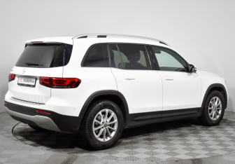 Подержанный автомобиль Mercedes-Benz GLB 2020 года (5 фото)