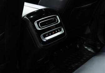 Подержанный автомобиль Exeed RX 2024 года (22 фото)