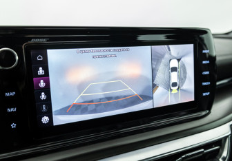 Подержанный автомобиль Kia K5 2020 года (17 фото)