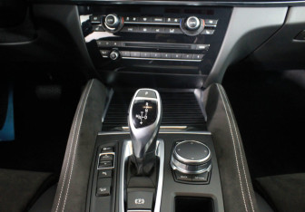 Подержанный автомобиль BMW X6 2019 года (15 фото)