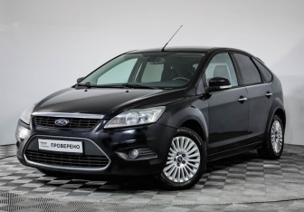 Подержанный автомобиль Ford Focus Hatchback 2011 года (17 фото)