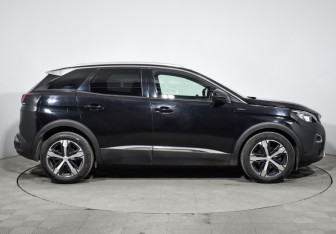 Подержанный автомобиль Peugeot 3008 2019 года (4 фото)