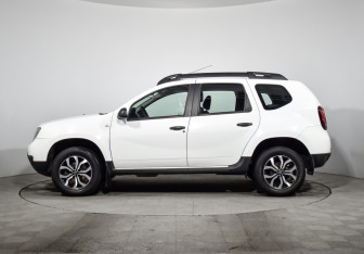 Подержанный автомобиль Renault Duster 2020 года (8 фото)