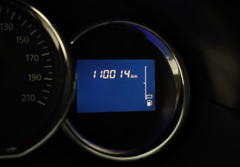 Подержанный автомобиль Renault Duster 2016 года (11 фото)