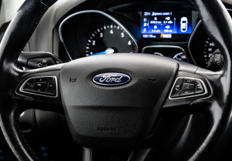 Подержанный автомобиль Ford Focus Wagon 2016 года (11 фото)