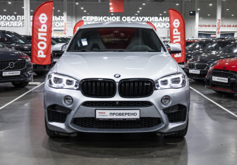 Подержанный автомобиль BMW X6 M 2017 года (3 фото)
