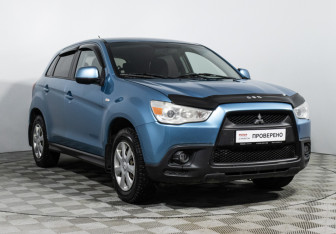 Подержанный автомобиль Mitsubishi ASX 2011 года (4 фото)
