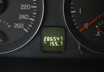 Подержанный автомобиль Volvo S40 2007 года (15 фото)