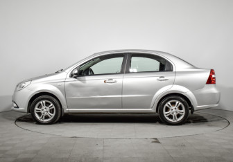 Подержанный автомобиль Ravon Nexia R3 2017 года (8 фото)