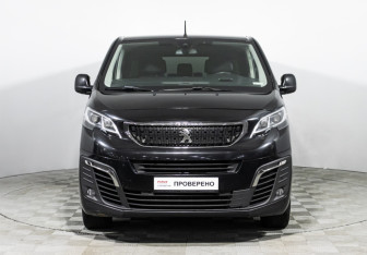 Подержанный автомобиль Peugeot Traveller 2018 года (2 фото)
