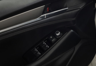 Подержанный автомобиль Mazda 6 Sedan 2019 года (20 фото)