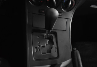 Подержанный автомобиль Mazda 3 Sedan 2012 года (15 фото)