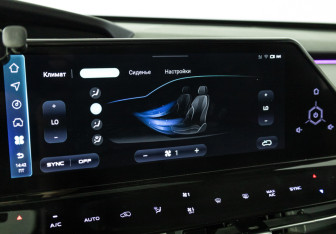 Подержанный автомобиль Changan UNI-K 2023 года (19 фото)