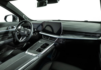 Подержанный автомобиль Haval F7 2024 года (9 фото)