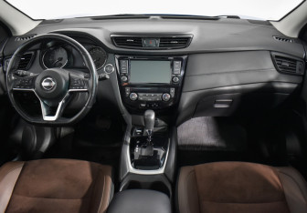 Подержанный автомобиль Nissan Qashqai 2020 года (15 фото)