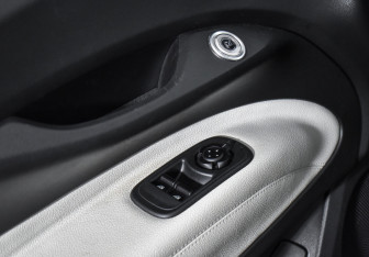 Подержанный автомобиль Fiat 500 Hatchback 2021 года (10 фото)