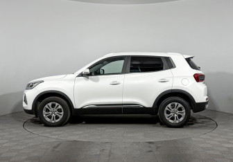 Подержанный автомобиль Chery Tiggo 4 Pro 2023 года (8 фото)