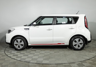 Подержанный автомобиль Kia Soul 2016 года (8 фото)