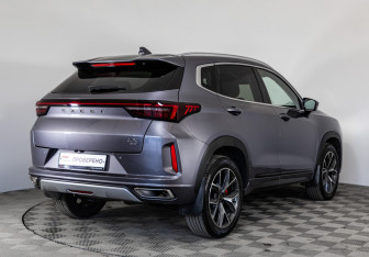 Подержанный автомобиль Exeed LX 2023 года (5 фото)
