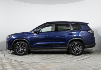 Подержанный автомобиль Chery Tiggo 8 Pro Max 2023 года (8 фото)