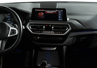 Подержанный автомобиль BMW X3 2021 года (14 фото)