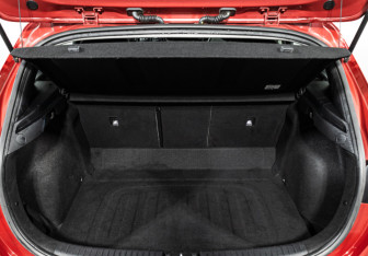 Подержанный автомобиль Kia Ceed Hatchback 2022 года (23 фото)