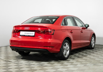 Подержанный автомобиль Audi A3 Sedan 2014 года (5 фото)